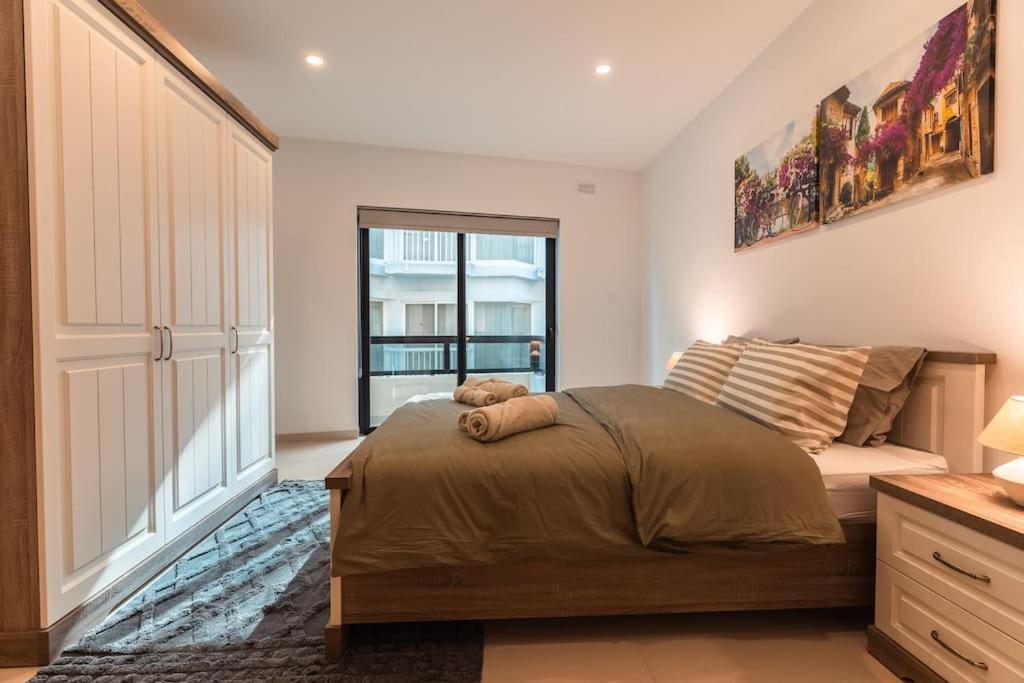 Sea Front - Spacious - Beautiful
