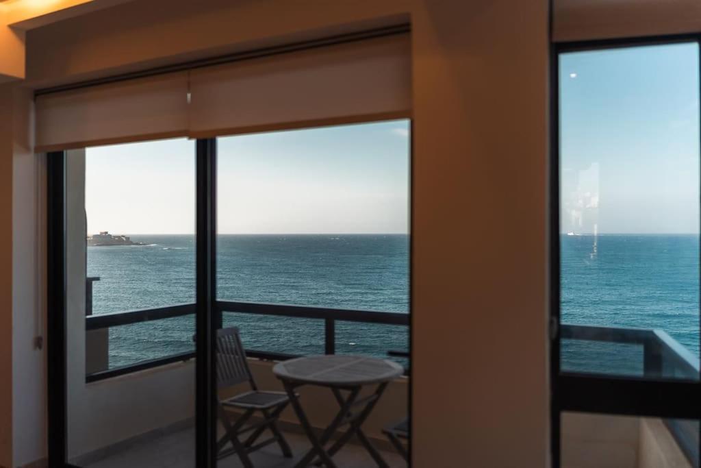 Apartamento Sea Front - Spacious - Beautiful *